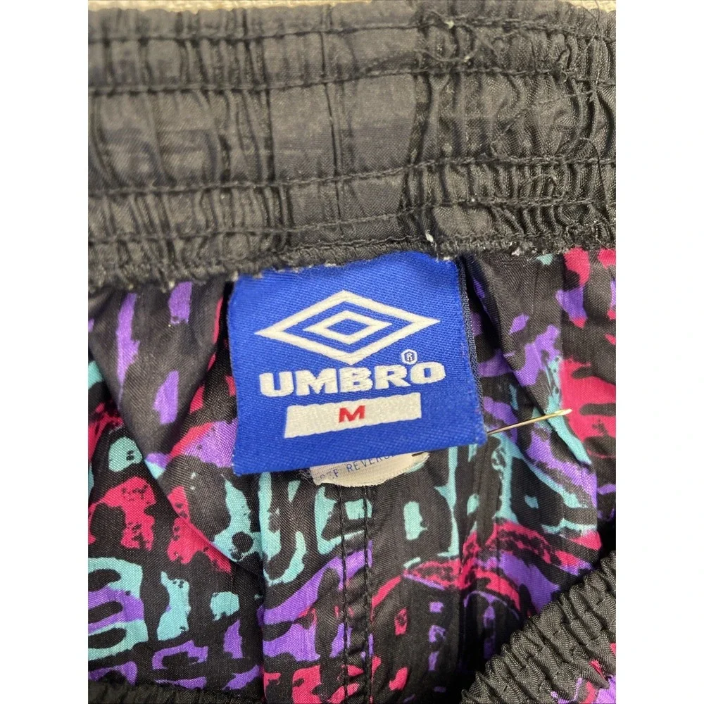 Vintage Umbro Shorts Mens M Multi Abstract Soccer 90s Summer Retro Nylon